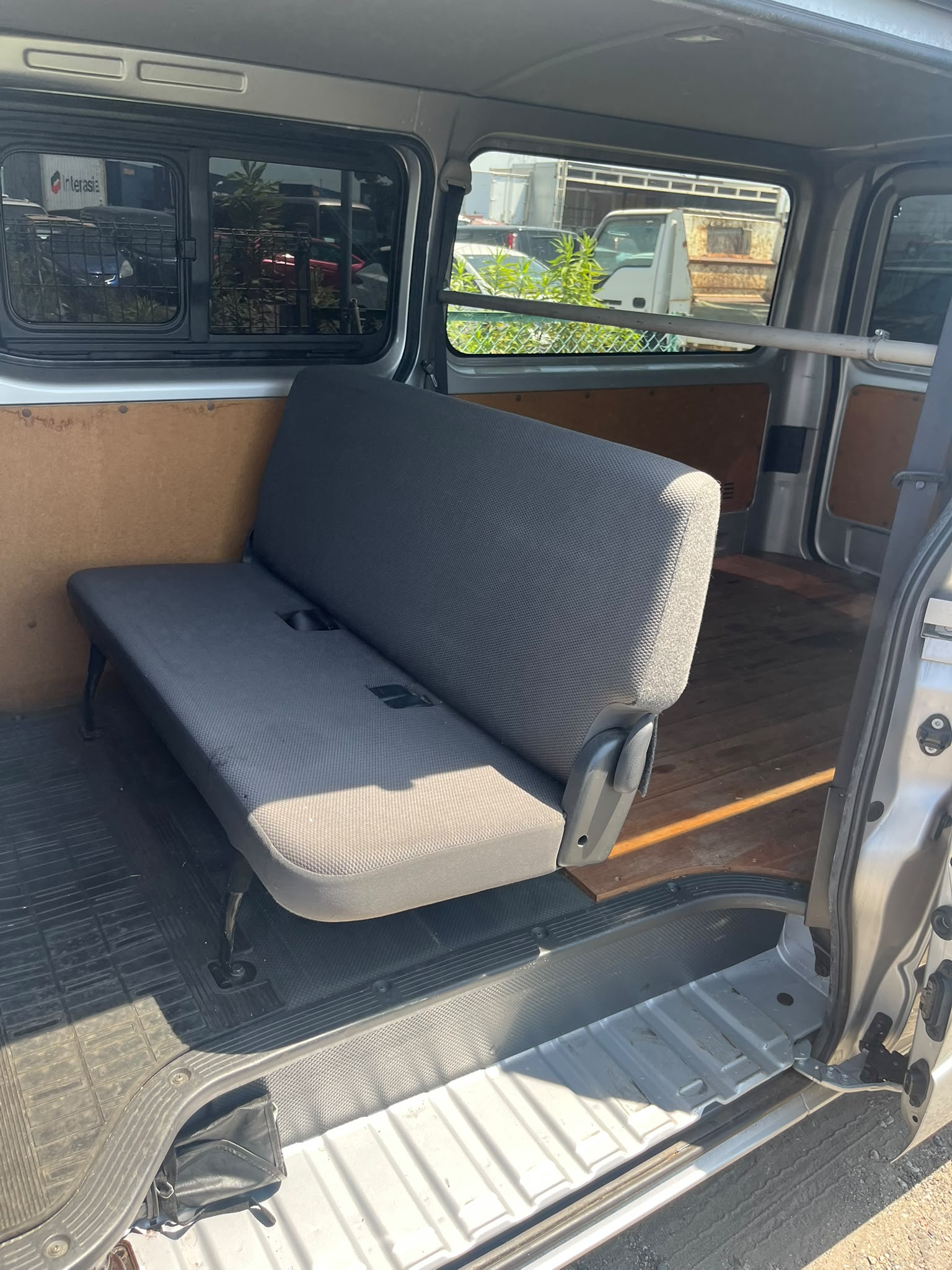 2018 TOYOTA HIACE VAN photo 8