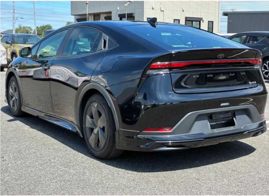 2023 TOYOTA PRIUS U GRADE photo 3