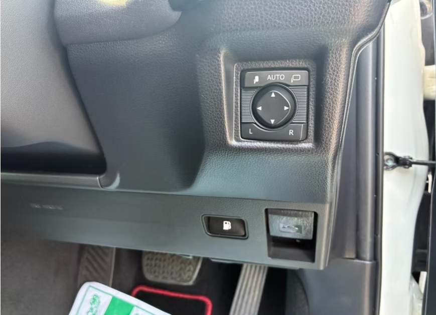 2020 TOYOTA CROWN HYBRID S SPORT STYLE photo 11