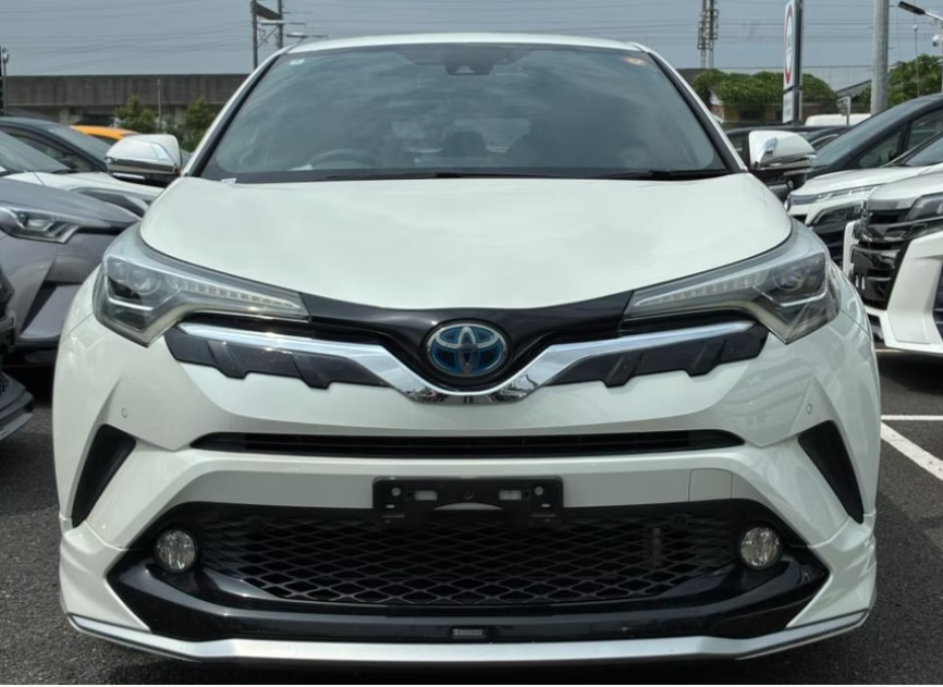 2018 TOYOTA C-HR HYBRID G GRADE photo 2