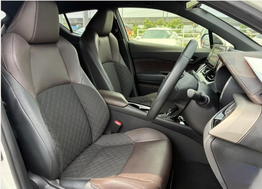 2018 TOYOTA C-HR HYBRID G GRADE photo 8