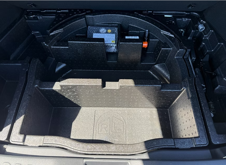 2017 TOYOTA C-HR HYBRID G GRADE photo 6