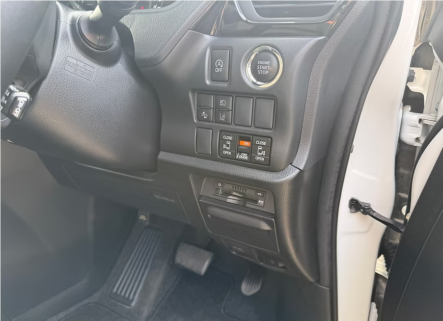 2017 TOYOTA NOAH Si WxB 7 SEATERS photo 13