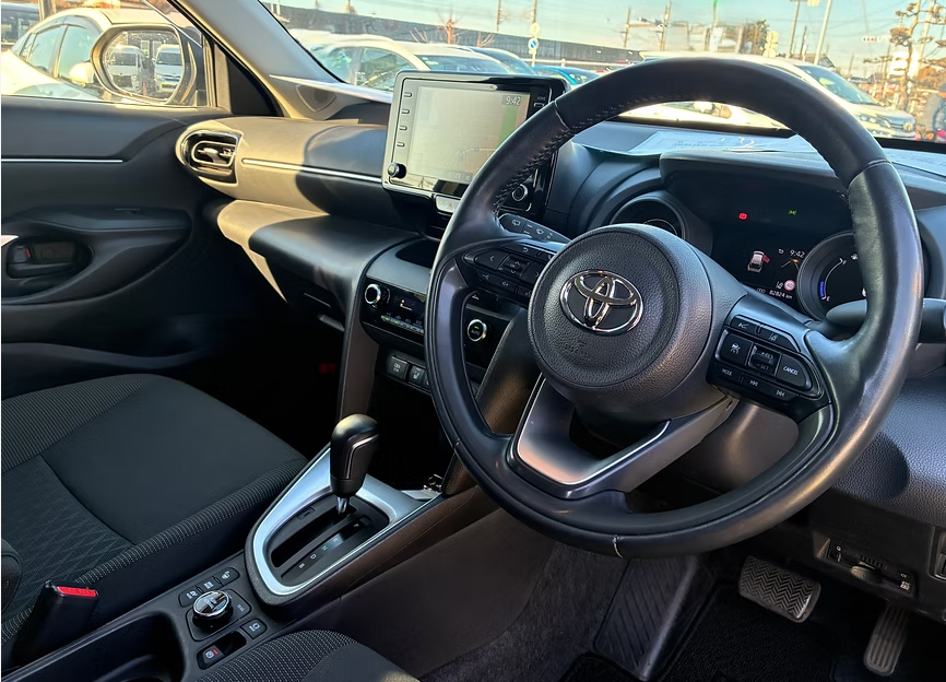 2020 TOYOTA YARIS CROSS HYBRID G GRADE photo 8