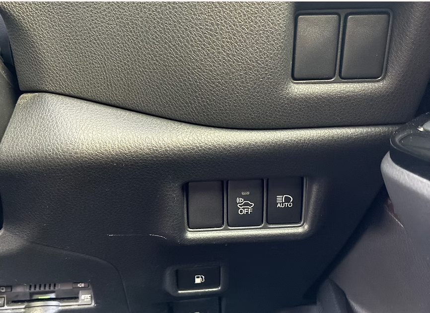 2018 TOYOTA C-HR HYBRID G LED EDITION photo 10
